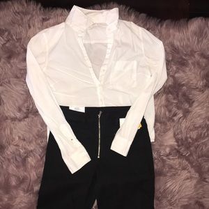 White Button up and Skinny Jeans